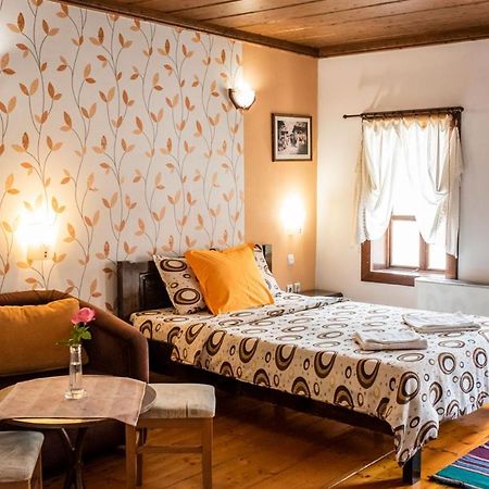 Kazasovata Guest House Trjavna Eksteriør bilde