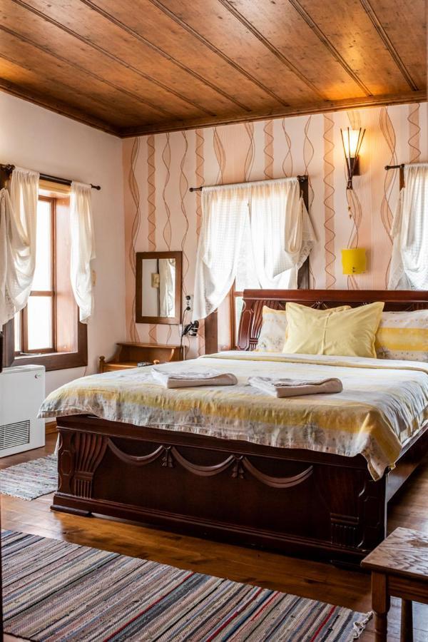 Kazasovata Guest House Trjavna Eksteriør bilde