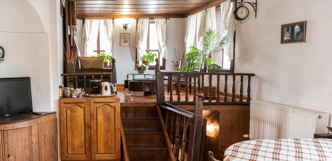 Kazasovata Guest House Trjavna Eksteriør bilde